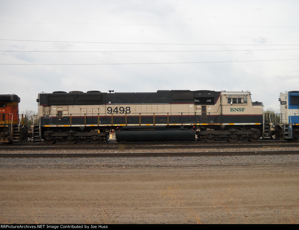 BNSF 9498